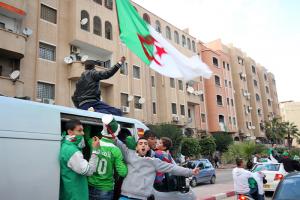 QUALIFICATION EQUIPE NATIONALE D'ALGERIE MONDIALE 2014  L'Algérie en fête
