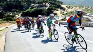 Tour d'Algérie 2014 (4e étape): l’Erythréen Debesay triomphe à Santa-Cruz et endosse le maillot jaune