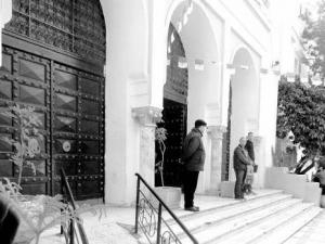 Le patrimoine national agressé à Skikda:  La clochardisation gagne l’Hôtel de Ville