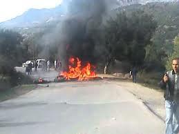 manifestation a propos du gaz de ville a ighraiene et ait aicha