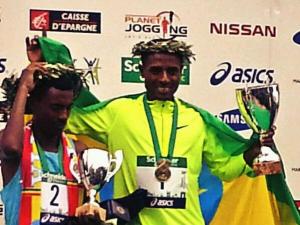 Planète - Marathon de Paris : victoire et record de l'épreuve pour l'Ethiopien Bekele