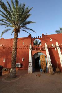 Tourisme Timimoun  Village de Vacances Djenane El Malik dans l\'ancien Ksar de Timimoun supplombant sa palmeraie