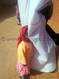 Petite fille Ksar Guentour - Commune Ouled Aissa (Adrar)
