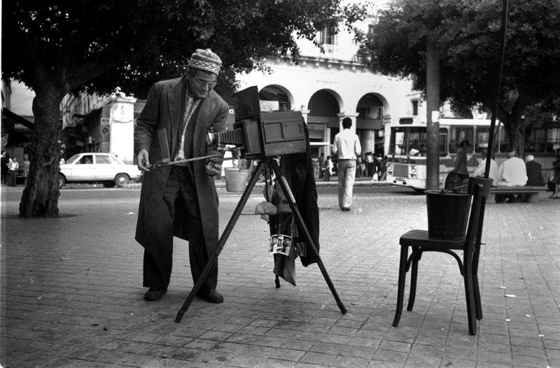 Photographe à Alger 1972 © Michel Puech