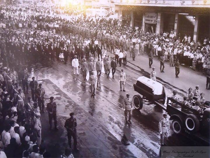 الجماهير السورية في وداع رفات الأمير عبد القادر الجزائري