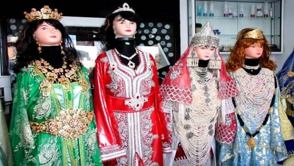 Tlemcen - Le costume traditionnel algérien symbolise l’unité de l’identité du peuple algérien