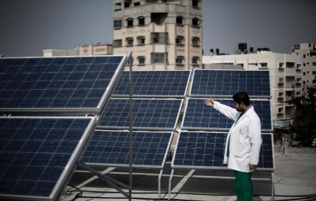 Planète - Palestine: Gaza, face à la pénurie d'énergie, mise sur le solaire
