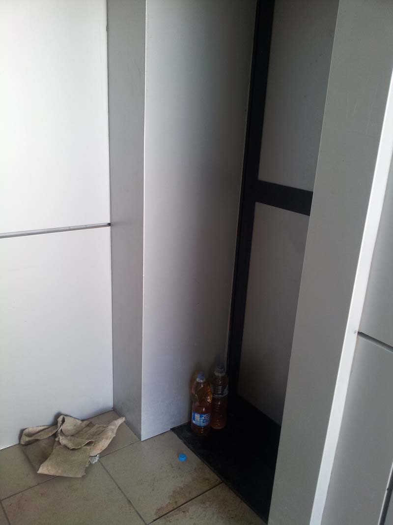 LA HONTE !!! Station Naftal Milev, Autoroute Est Ouest, les toilettes fermées