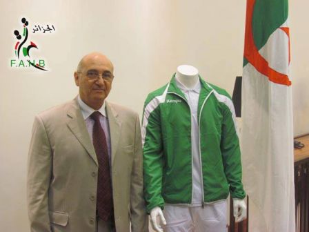 Algérie - ÉLECTION PRÉSIDENTIELLE: Derouaz soutient Benflis