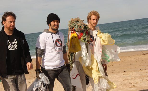 Planète (France) - Bixente Lizarazu: «On aime la mer et nous sommes révoltés de la voir polluée»