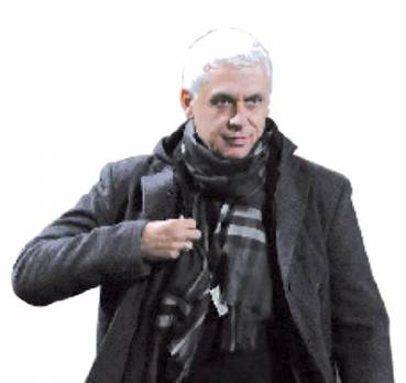 Alger - Hubert Velud. Entraîneur de l’USM Alger:  Il reste mathématiquement des victoires à aller chercher