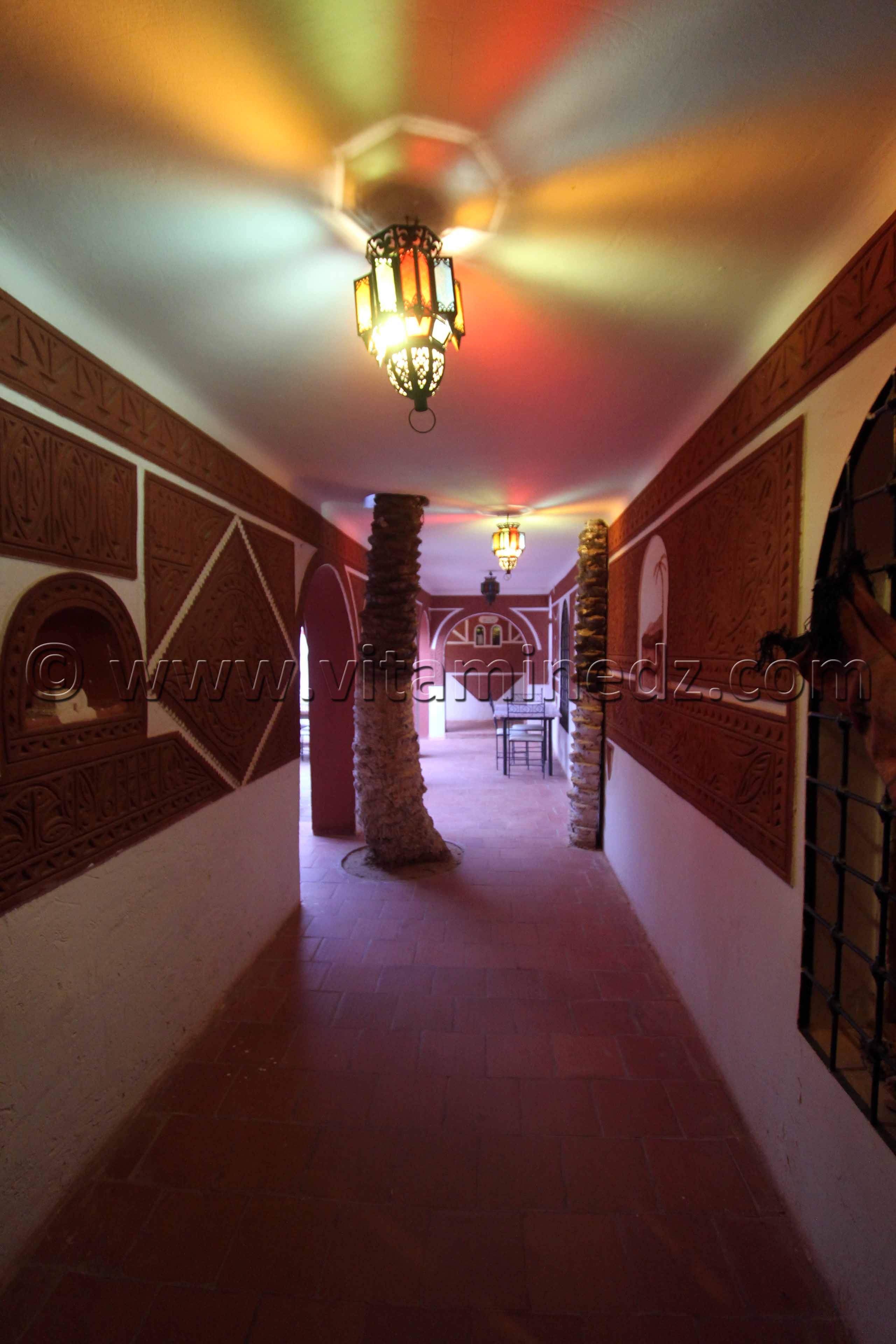 Tourisme Timimoun  Village de Vacances Djenane El Malik dans l'ancien Ksar de Timimoun supplombant sa palmeraie