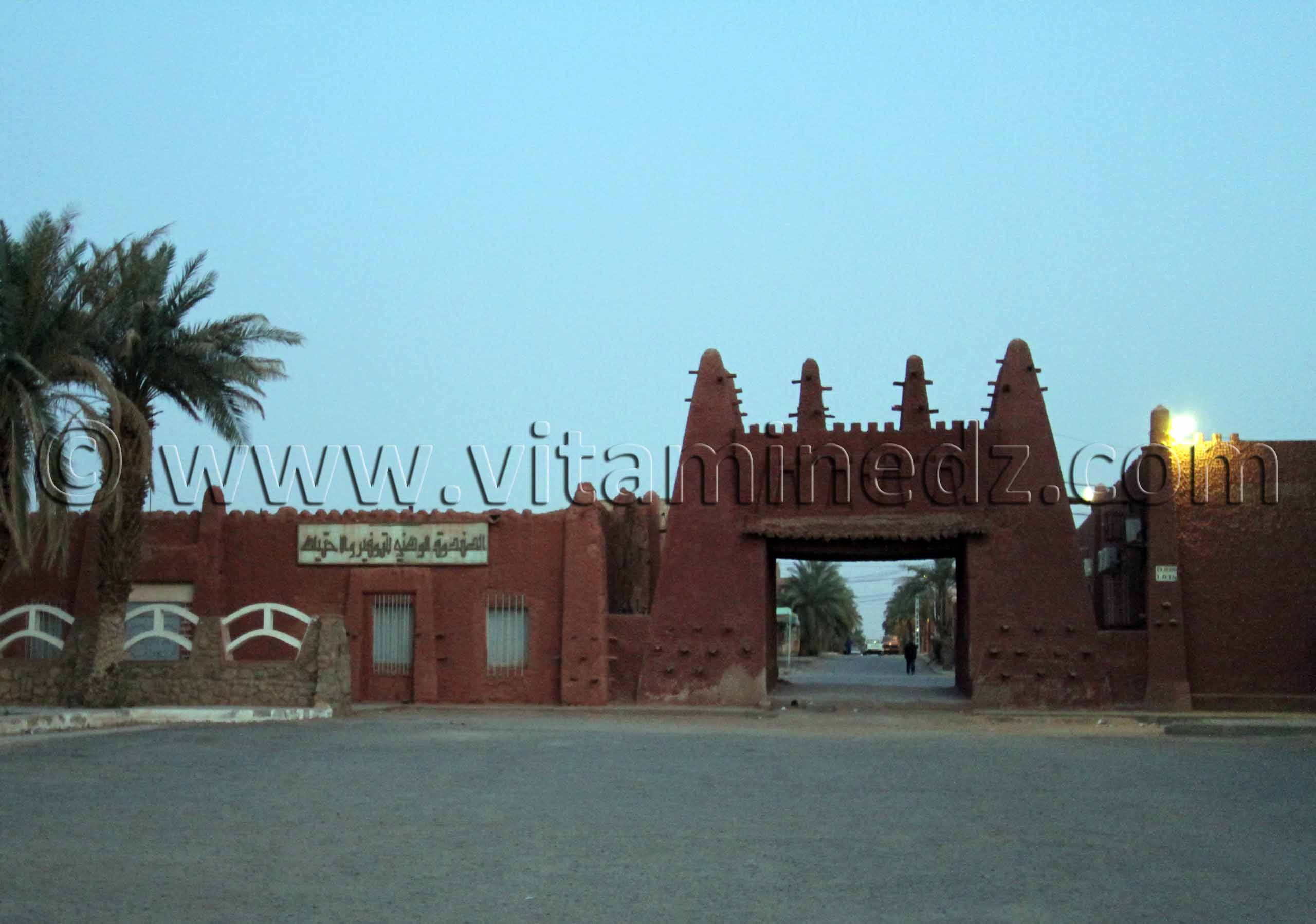 Tourisme Timimoun  Porte de Reggane