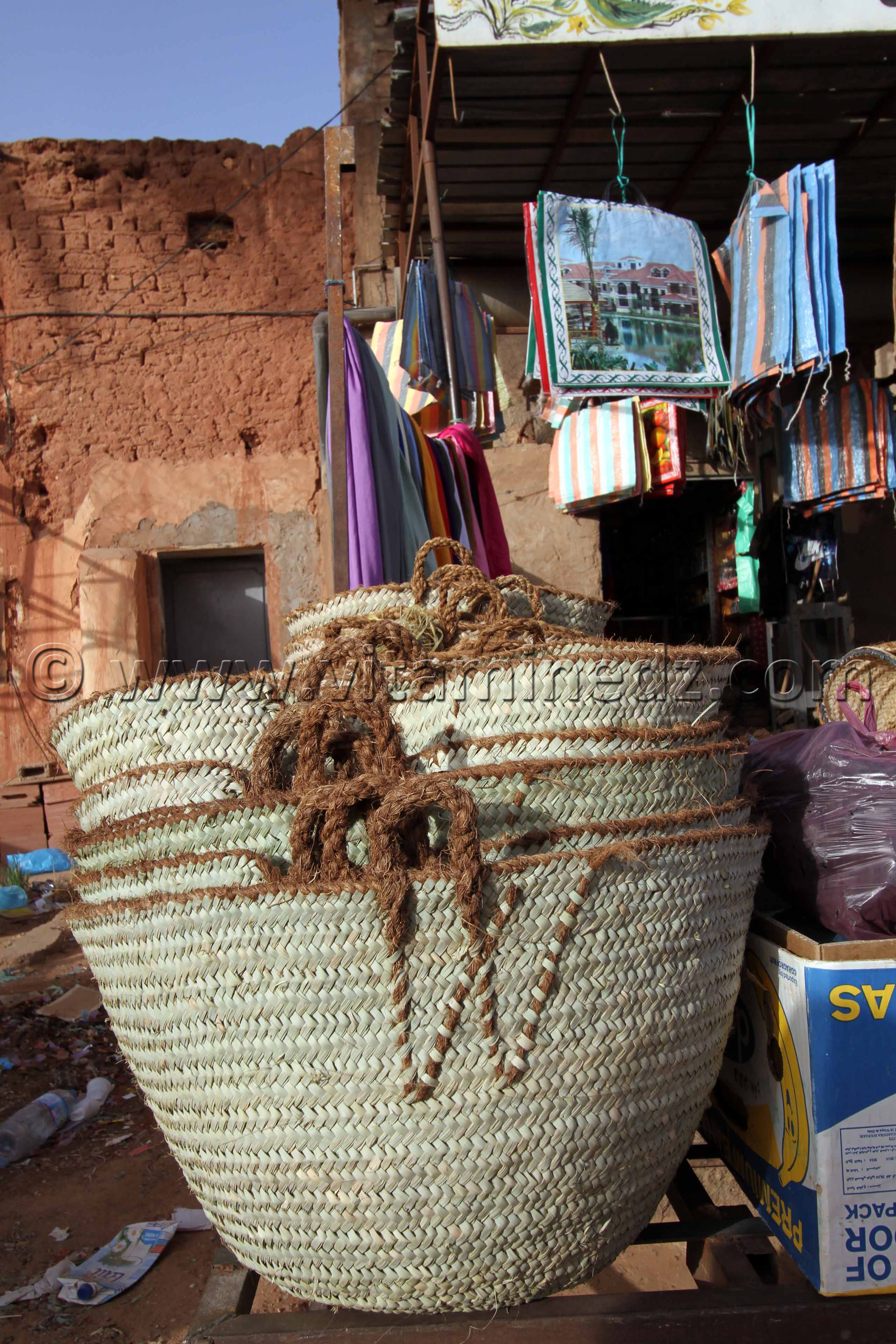 Tourisme Timimoun  Marché de Timimoun, artisanat