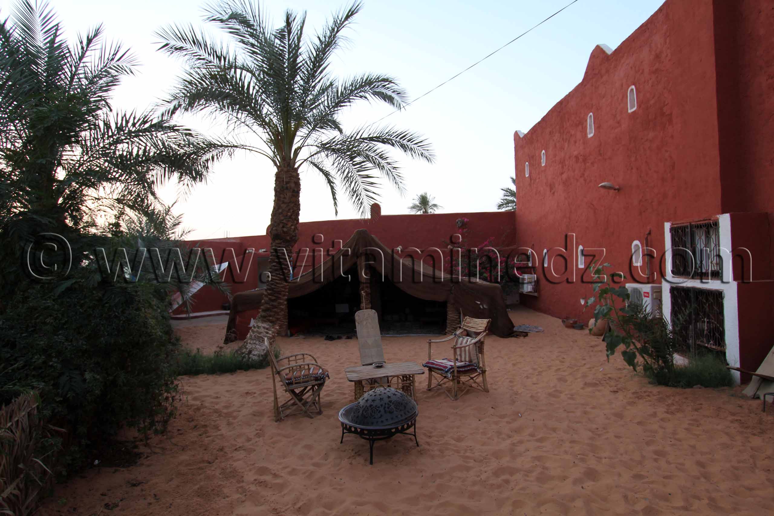 Hôtel Timimoun  Village de Vacances Djenane El Malik dans l'ancien Ksar de Timimoun supplombant sa palmeraie