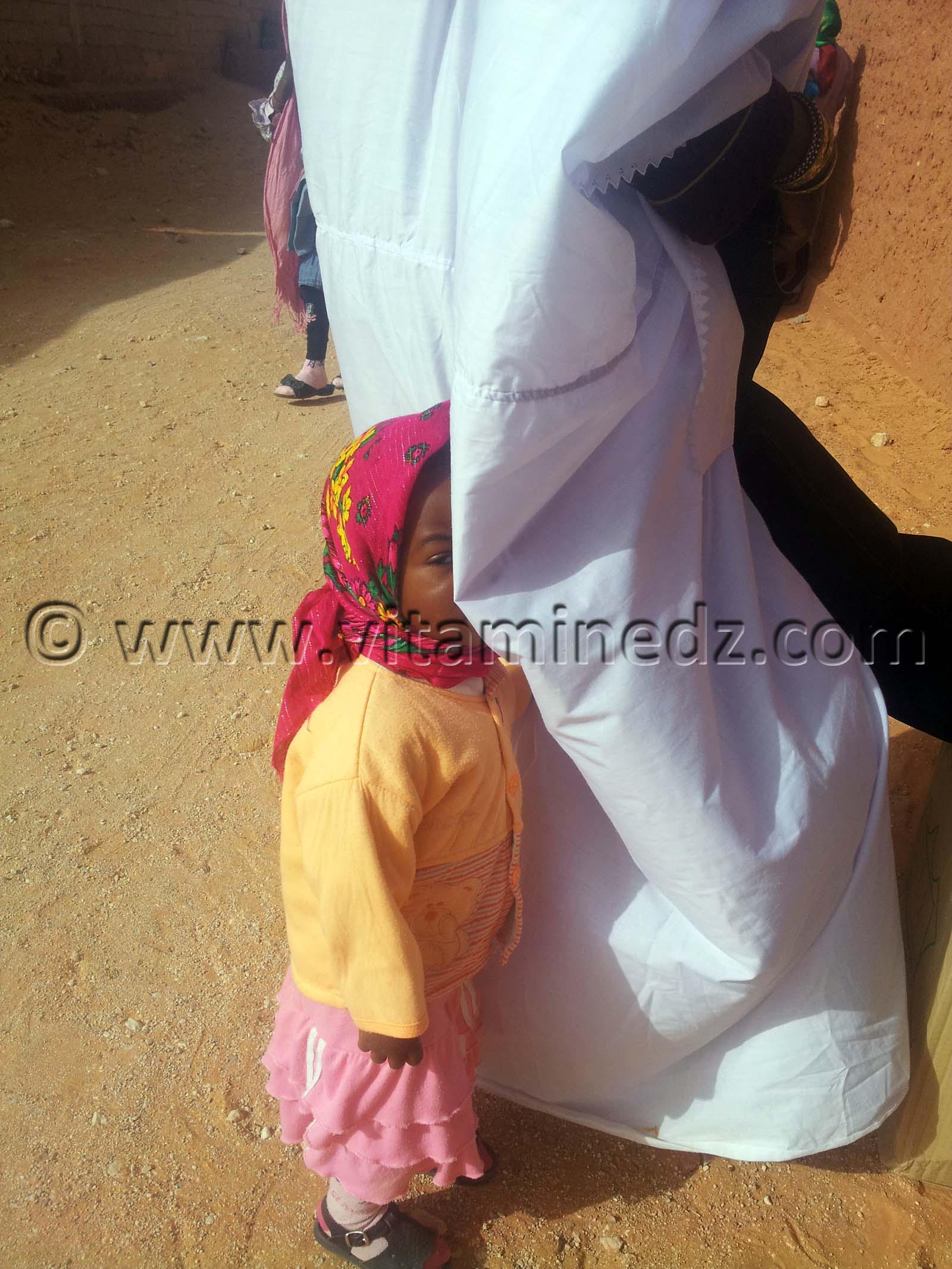 Petite fille Ksar Guentour - Commune Ouled Aissa (Adrar)