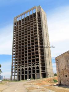 Carcasse Hotel Hilton Ville d\'Oran