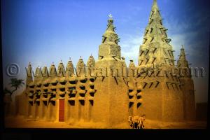 De terre et d\'argile, Exposition de Yasmine Terki (Tlemcen 2011, capitale de la culture islamique)