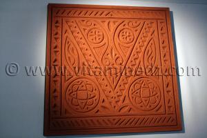 Décorations murales zénètes Timimoun  Œuvres et Motifs De terre et d\'argile, réalisées lors de l\'expo Tlemcen 2011