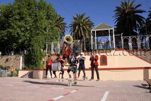 I.F Tlemcen - Arts de la rue  OPUS 7, Chepteil Aleikoum (France) au Grand Bassin.