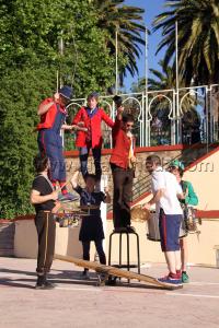 I.F Tlemcen - Arts de la rue  OPUS 7, Chepteil Aleikoum (France) au Grand Bassin.