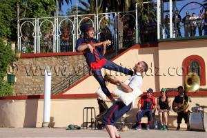 I.F Tlemcen - Arts de la rue  OPUS 7, Chepteil Aleikoum (France) au Grand Bassin.