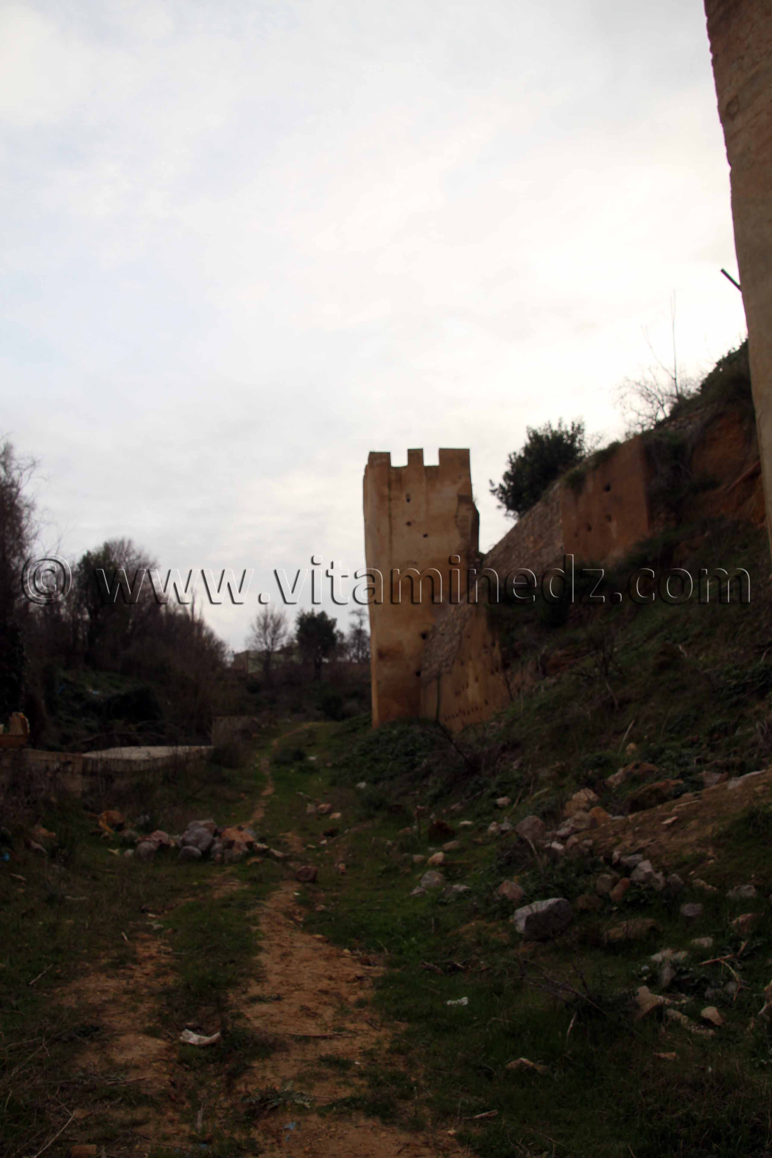 Enceintes et tours au vieux quartier de Tlemcen à Agadir, une réhabilitation baclée et inachevée
