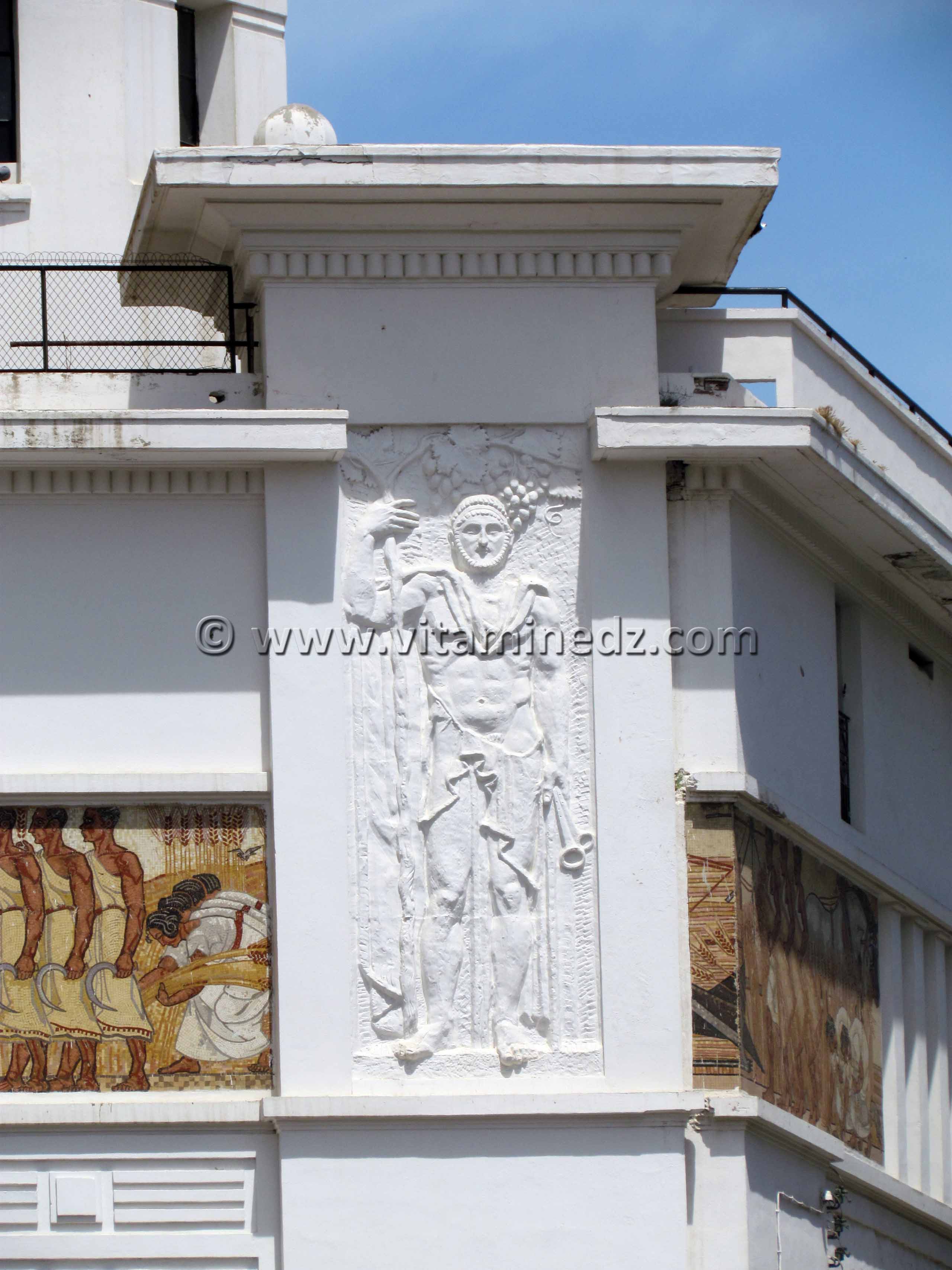 Fresque du Palais de la culture et des arts Ville d'Oran