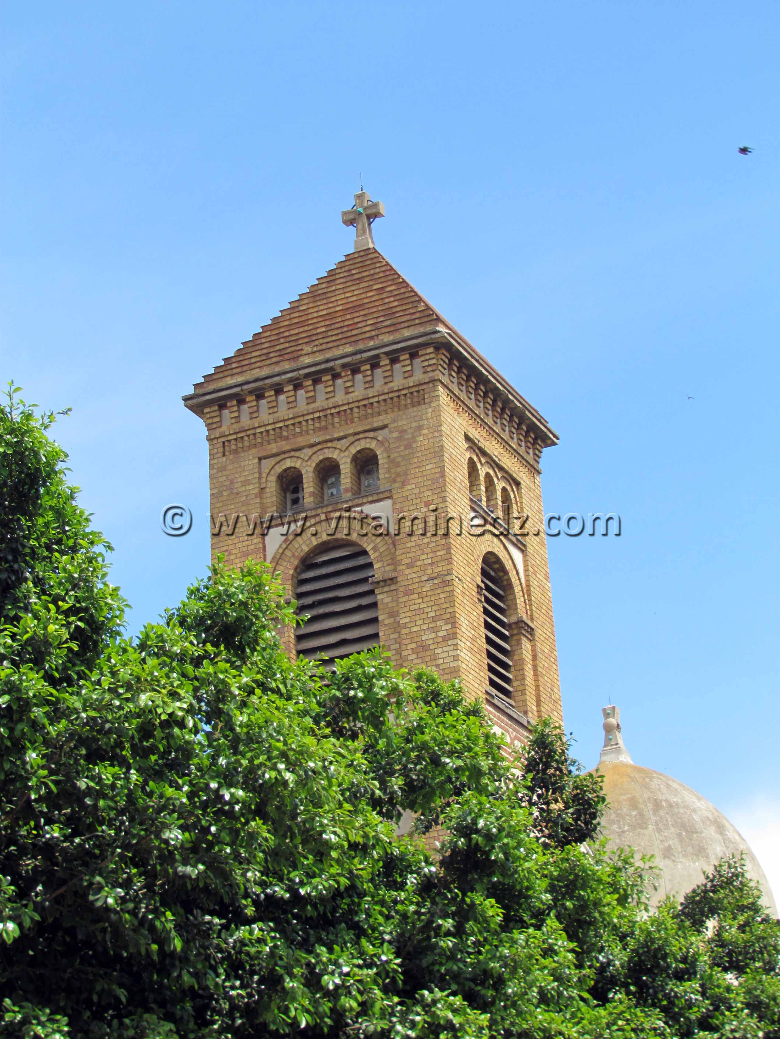 LA CATHERDALE DU SACRE-COEUR De style Romano - Byzantine