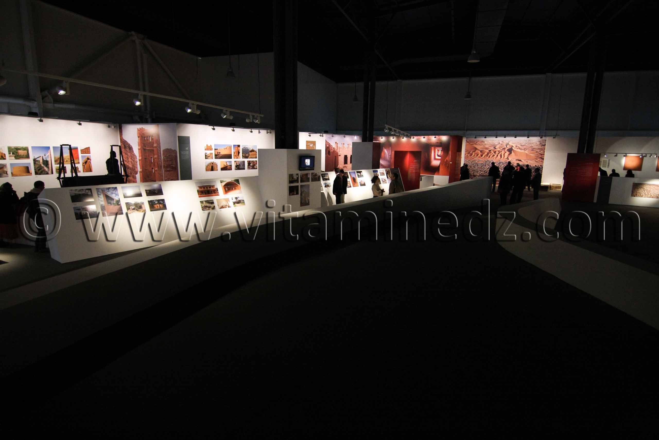 De terre et d'argile, Exposition de Yasmine Terki (Tlemcen 2011, capitale de la culture islamique)