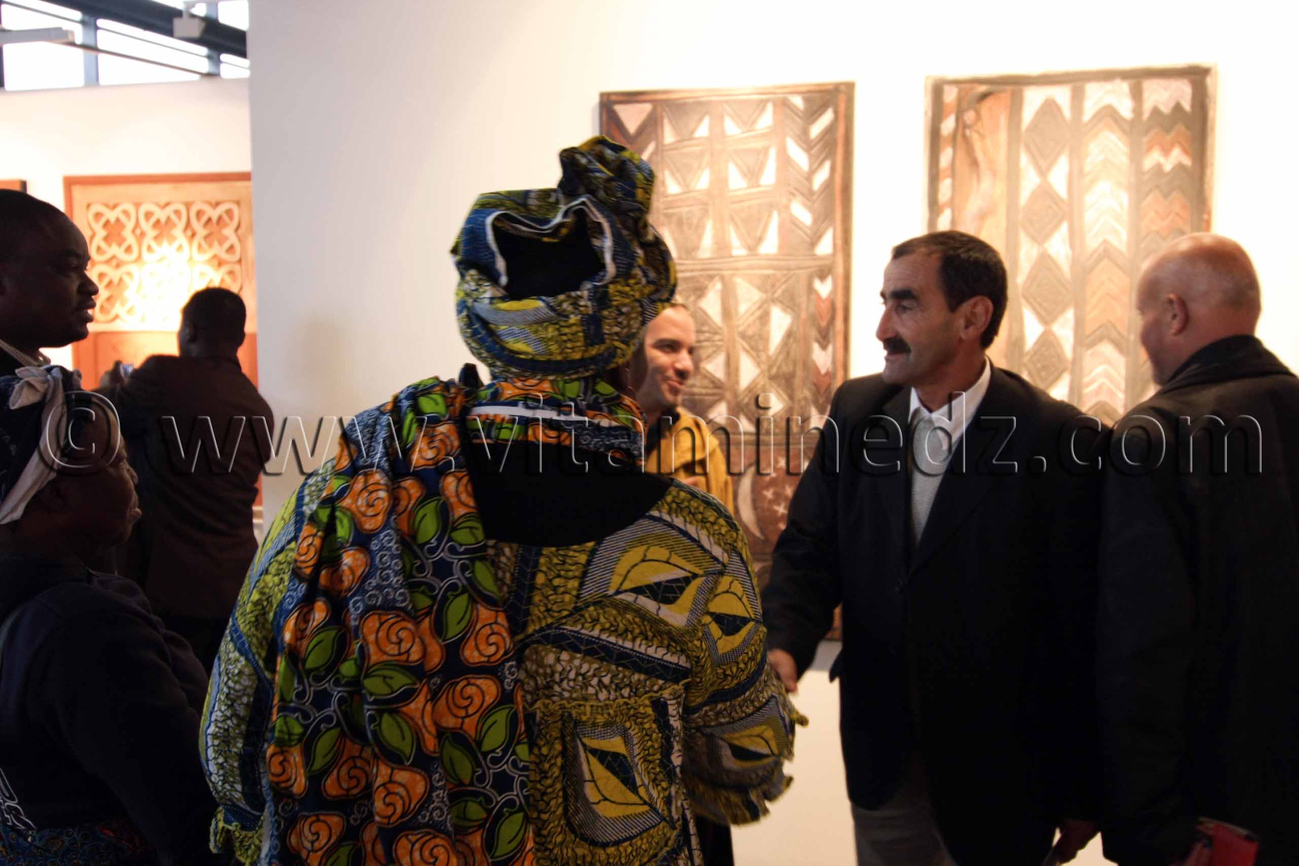 TLEMCEN Inauguration du palais des expositions  De terre et d'argile, Exposition de Yasmine Terki (Tlemcen 2011, capitale de la culture islamique)