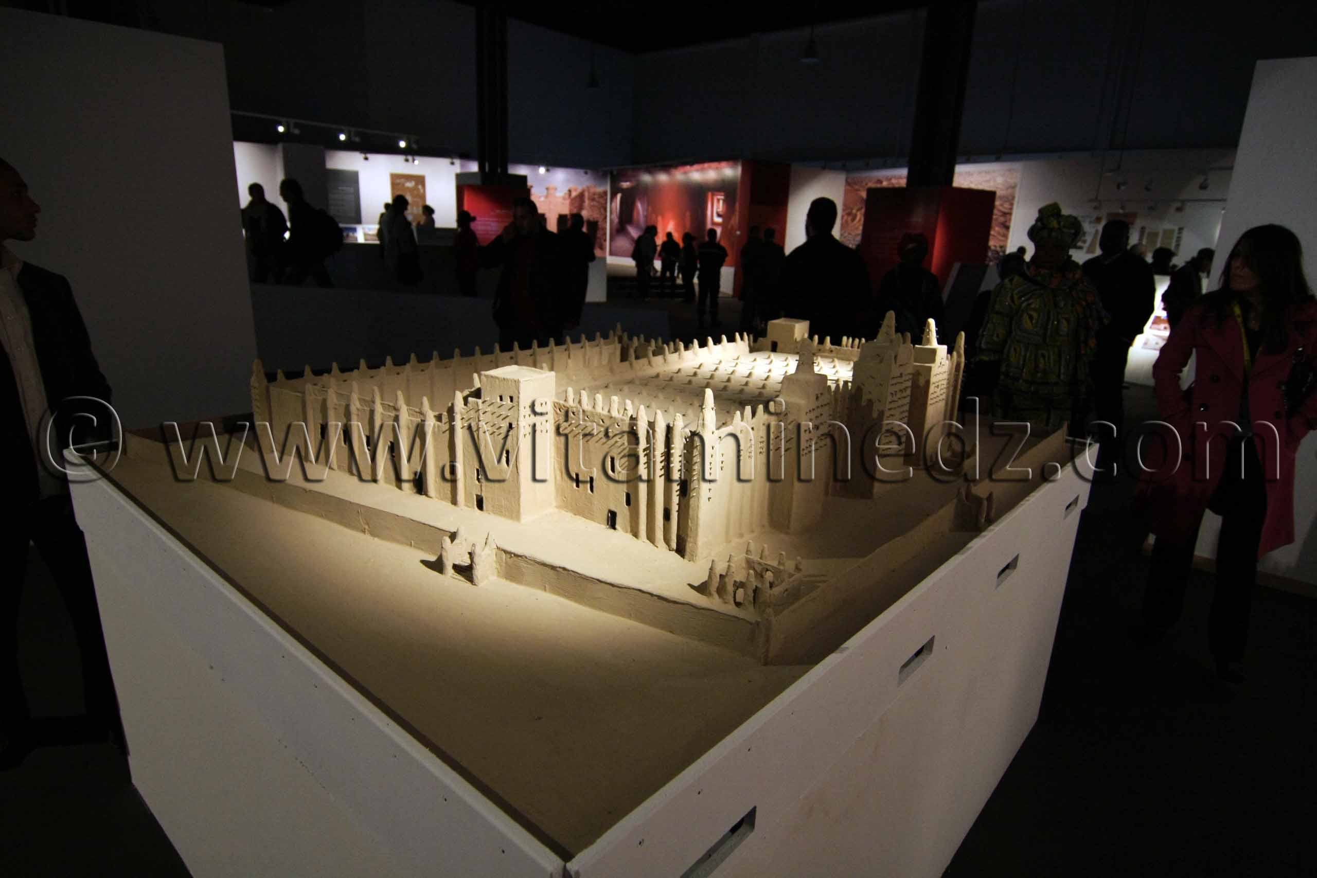 Tombouctou De terre et d'argile, Exposition de Yasmine Terki (Tlemcen 2011, capitale de la culture islamique)