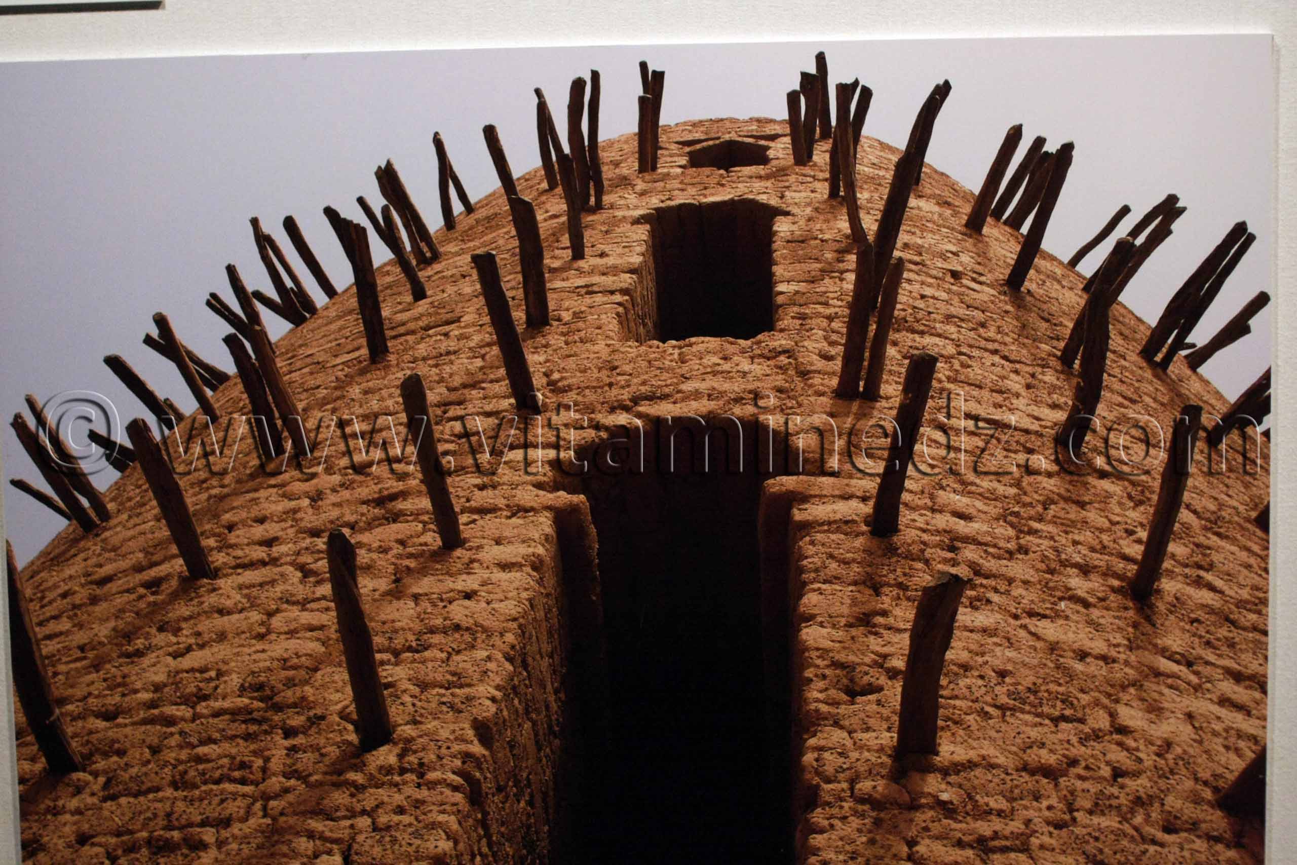 De terre et d'argile, Exposition de Yasmine Terki (Tlemcen 2011, capitale de la culture islamique)