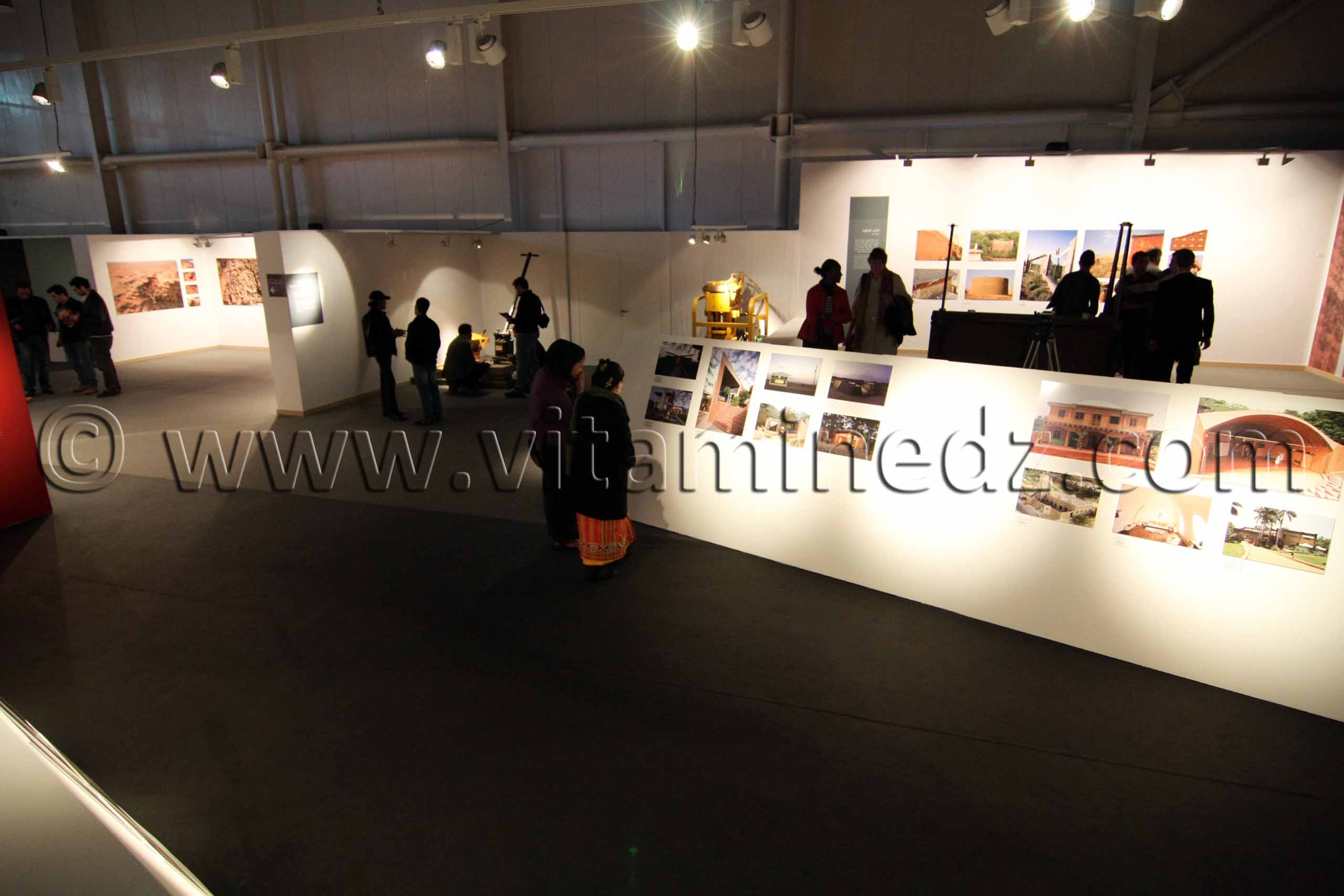 De terre et d'argile, Exposition de Yasmine Terki (Tlemcen 2011, capitale de la culture islamique)