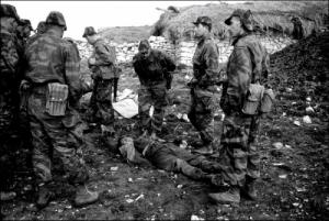 Liquidation d'un civil par les soldats français  à bouhmama