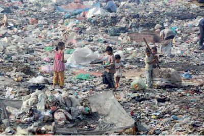 Ras El Oued (Bordj Bou Arréridj) - Des enfants vivent de la décharge publique