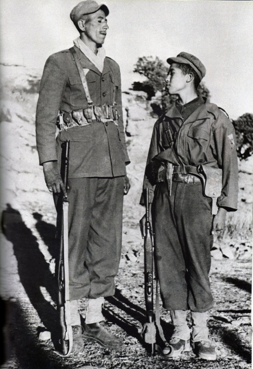 Père et fils au service de la nation 18 ans