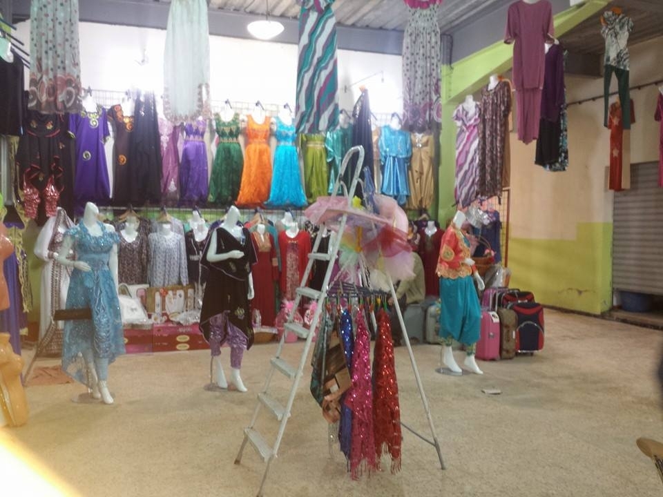 المركز التجاري بمدينة حنشلة