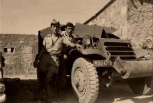 Gaby Fortin ç gauche et le chauffeur Daniel Mathias droite Bouhmama