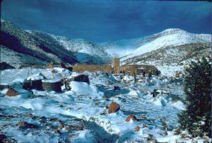 Gergovie sans toiture sur la tour en plein hiver Bouhmama Aurès