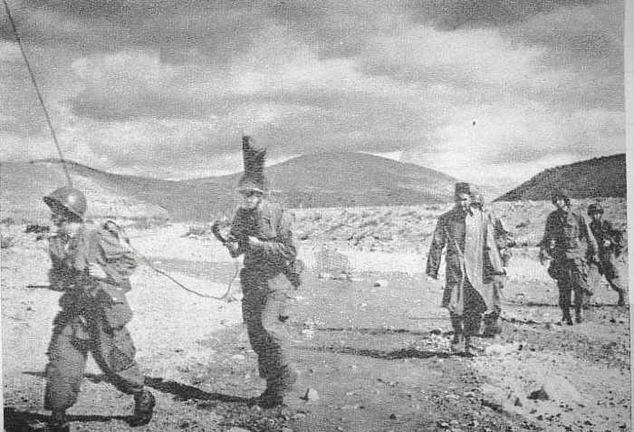 Ratissage à  Yabous Les soldats de Foum-toub avec LE HARKI  Salah ou ammar feroudji