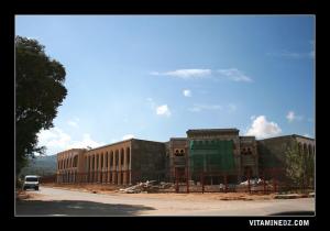 Nouveau complexe culturel en construction pour Tlemcen 2011, capitale de la culture islamique.