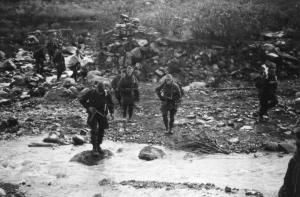 صورة للمكان المسمى اكعبار ببولزلن يابوس ابان الثورة التحريرية