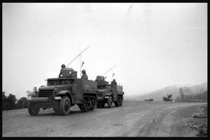 قوات العدو الفرنسي ببولغمان تاوزيانت تضرب طوقا على المنطقة