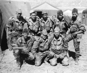 un groupe de soldats français .