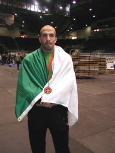 Nasreddine Zemmal, champion algero-canadien de kickboxing