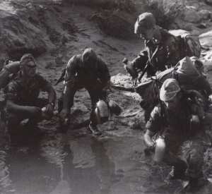 مياه موحلة بمكان يدعى ازيتاري يابوس