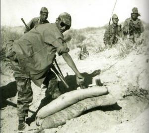 حركي لادغار كنيت يجد مخبأ  كزمة