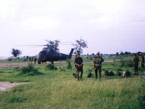 Transporter des soldats par un hélico djebel de Bouhmama