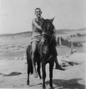 La vie au commando  Tentative de rodéo le Dimanche  Ain Mimoun